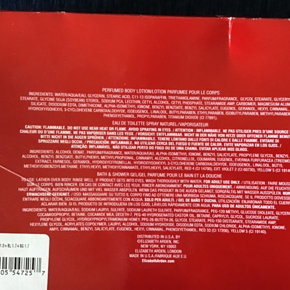 Elizabeth Arden Red Door Gift Set - Picture 2 of 2